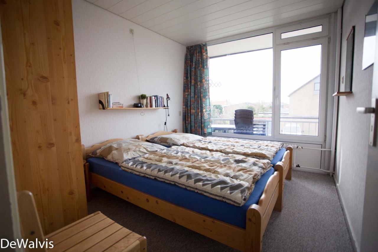 Walvis Nr. 12b *