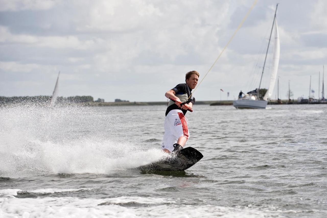 Walvis Nr. 12b *